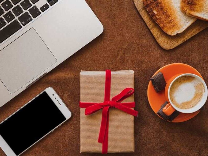 كيف تؤثر الهدايا الترويجية في بناء الولاء للعلامة التجارية؟